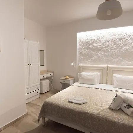 Paros Romantic Retreats-a Step Away From The Beach * Ambelas