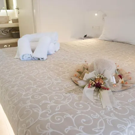 Paros Romantic Retreats-a Step Away From The Beach * Ambelas