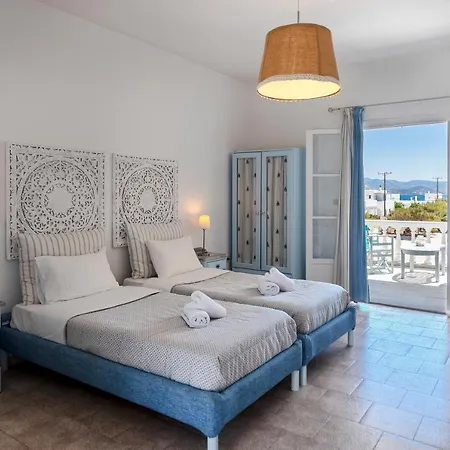 Paros Romantic Retreats-a Step Away From The Beach Ambelas