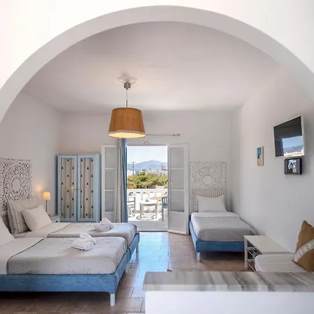 Paros Romantic Retreats-a Step Away From The Beach Inn Ambelas