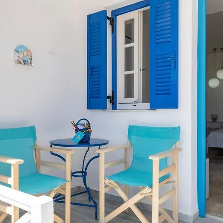 Paros Romantic Retreats-a Step Away From The Beach Inn