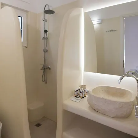 Inn Paros Romantic Retreats-a Step Away From The Beach Ambelas